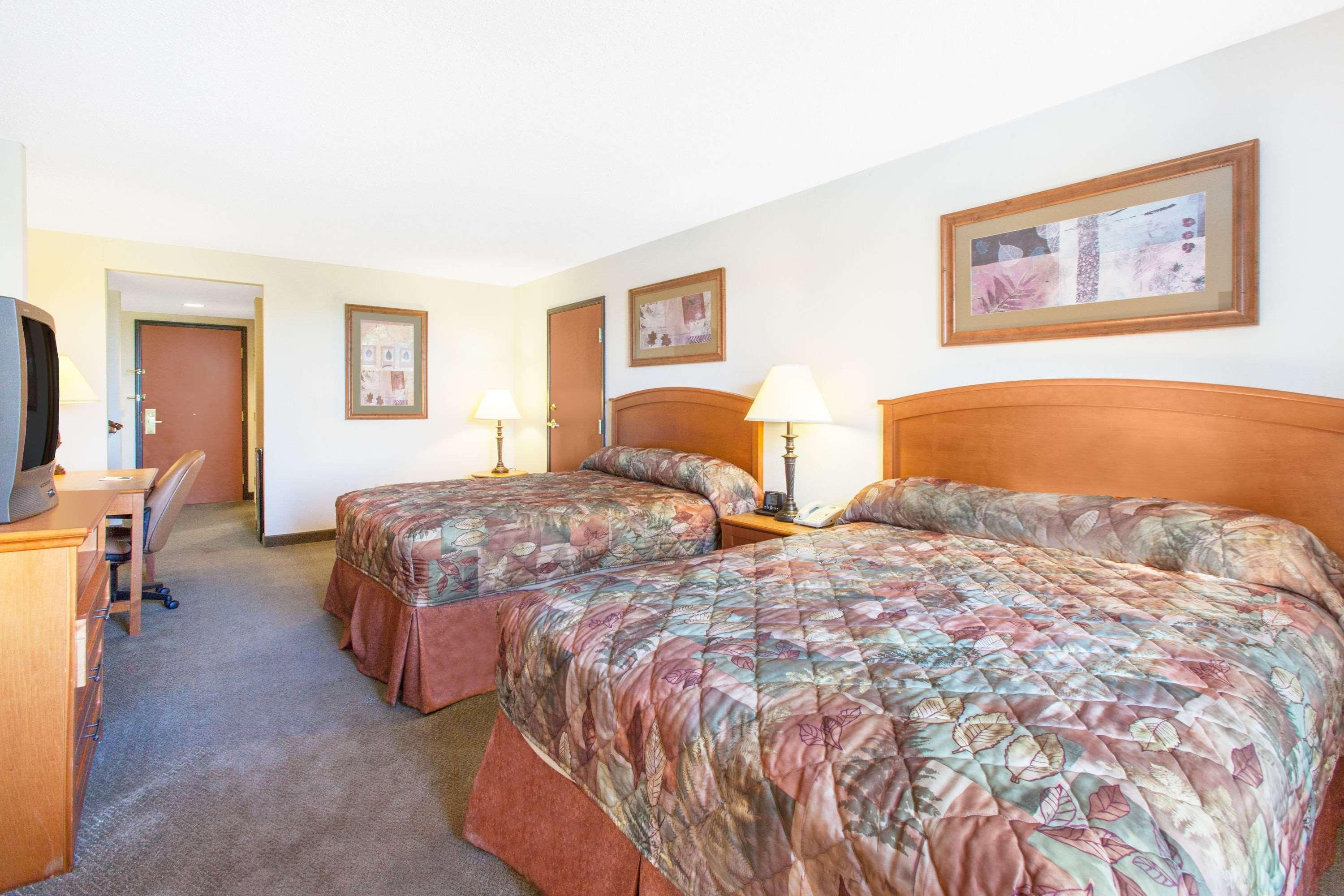 Wingate By Wyndham Bentonville Esterno foto