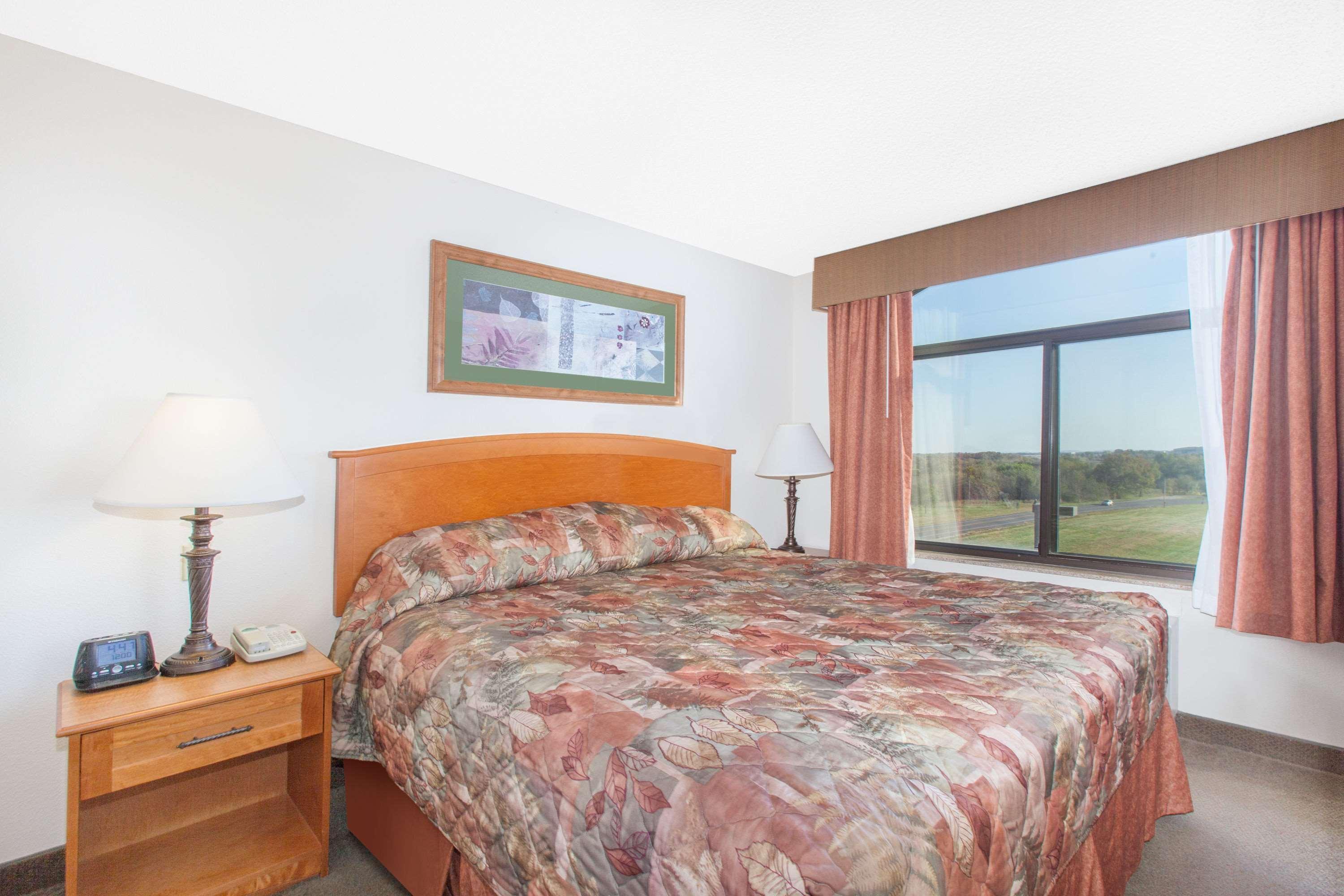 Wingate By Wyndham Bentonville Esterno foto