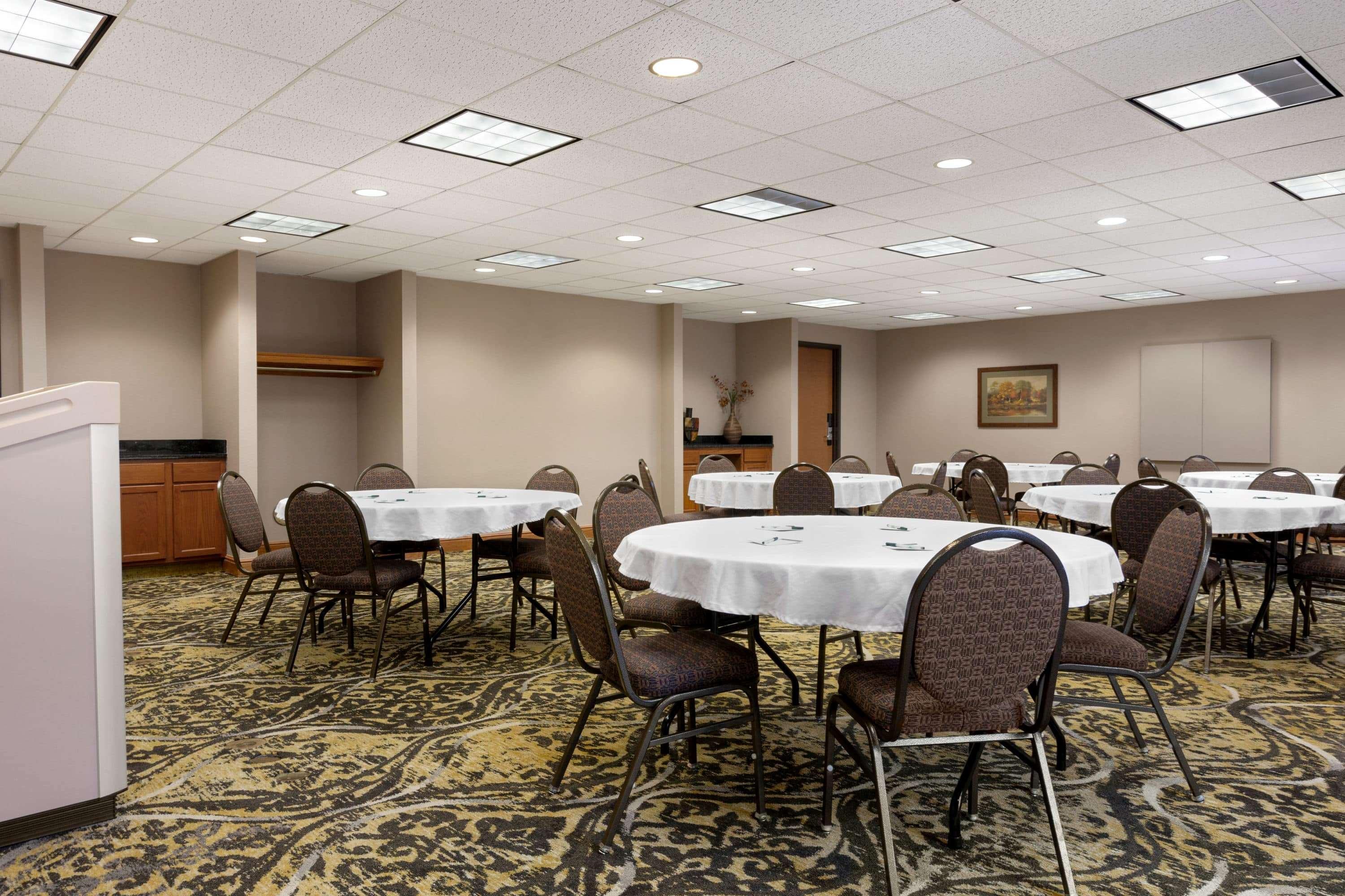 Wingate By Wyndham Bentonville Esterno foto